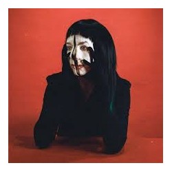 GIRL WITH NO FACE
